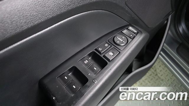 Hyundai AVANTE 2016 — photo 17