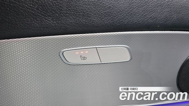 Mercedes-Benz E-Class 2017 — photo 19