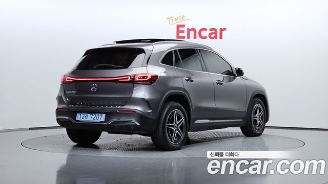 Mercedes-Benz EQA 2022 — photo 2