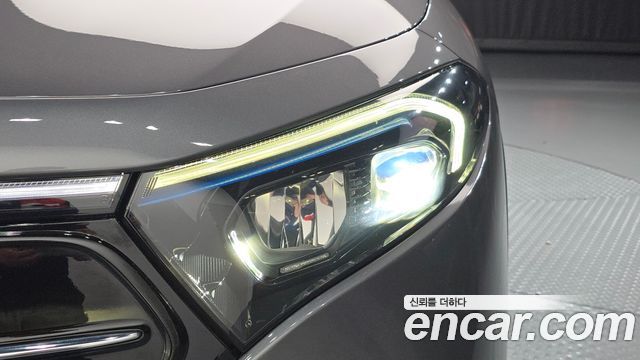 Mercedes-Benz EQA 2022 — photo 8