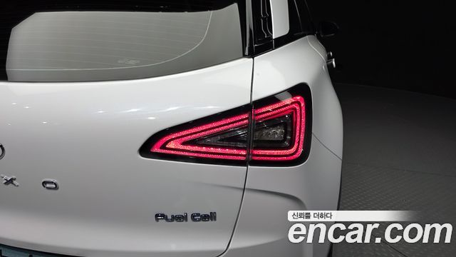 Hyundai Nexo 2023 — photo 9