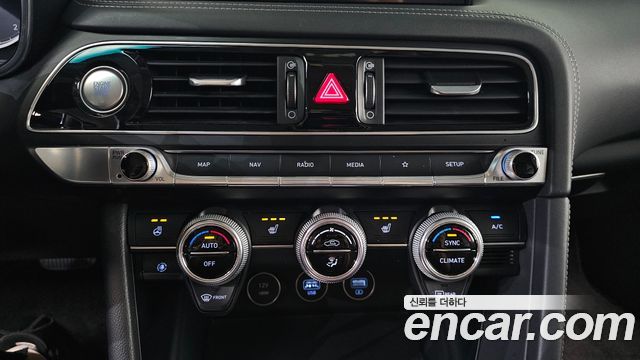 Genesis G70 2021 — photo 15