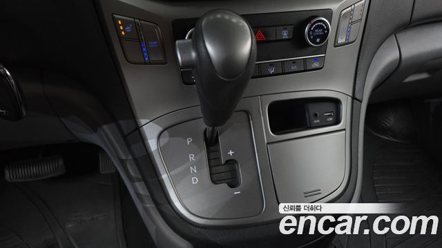 Hyundai Starex 2020 — photo 9
