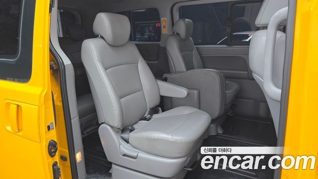 Hyundai Starex 2020 — photo 12