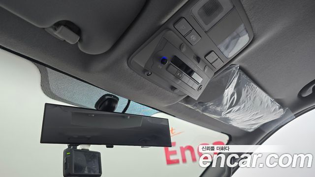 Hyundai Starex 2020 — photo 19