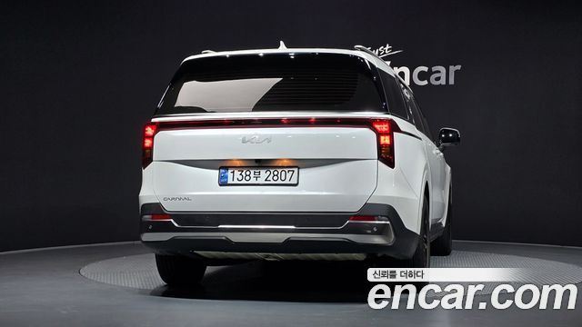 Kia Canival 2025 — photo 4