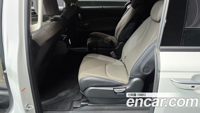 Kia Canival 2025 — photo 18