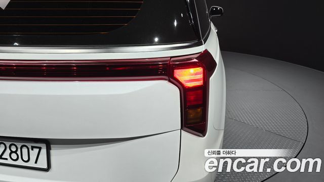 Kia Canival 2025 — photo 9