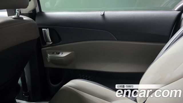 Kia Canival 2025 — photo 15