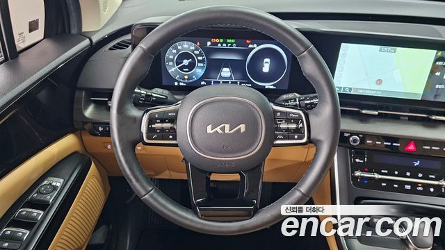 Kia Canival 2023 — photo 19