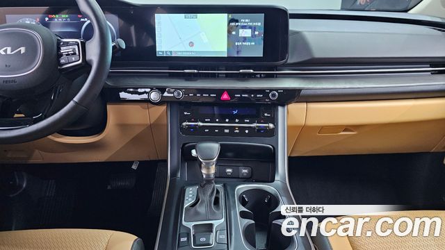 Kia Canival 2023 — photo 23