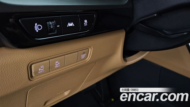 Kia Canival 2023 — photo 25