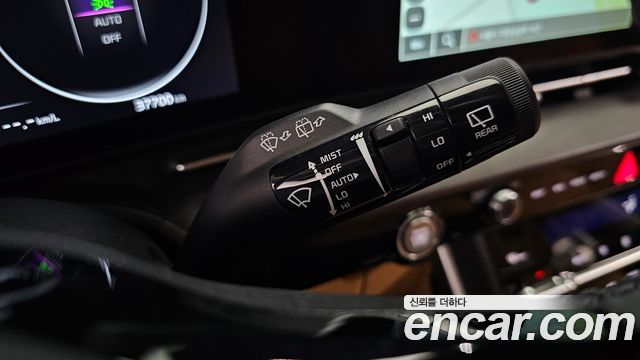 Kia Canival 2023 — photo 26