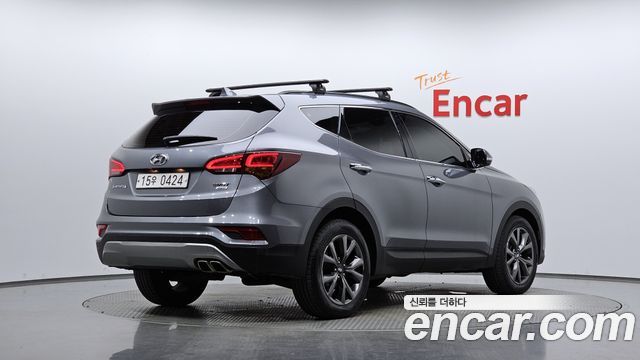 Hyundai Santafe 2017 — photo 2
