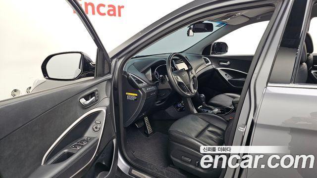 Hyundai Santafe 2017 — photo 13