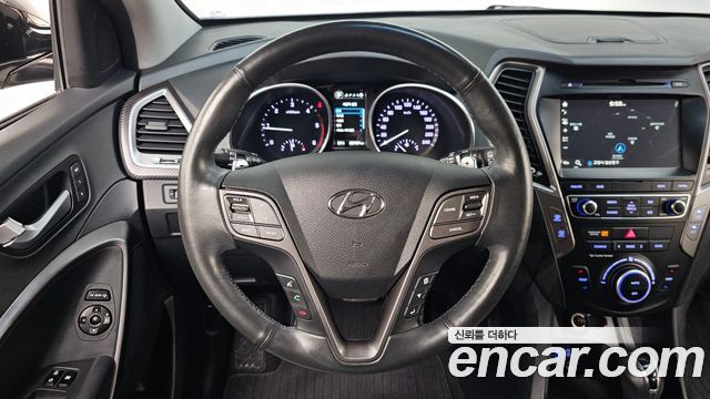 Hyundai Santafe 2017 — photo 19