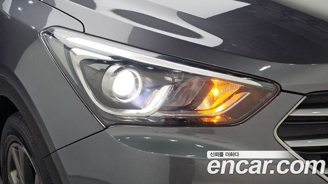 Hyundai Santafe 2017 — photo 8