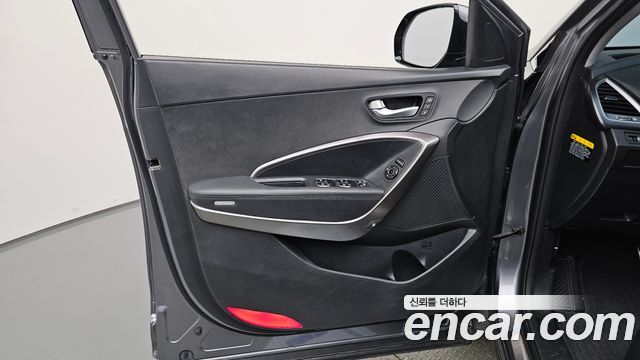 Hyundai Santafe 2017 — photo 14