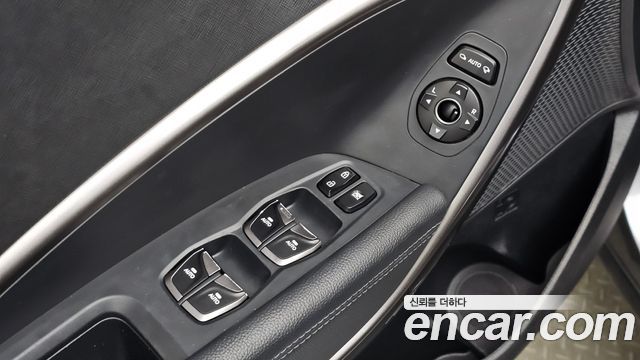 Hyundai Santafe 2017 — photo 29