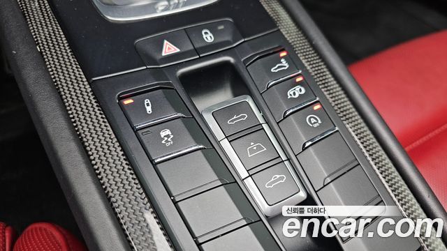 Porsche 911 2017 — photo 21