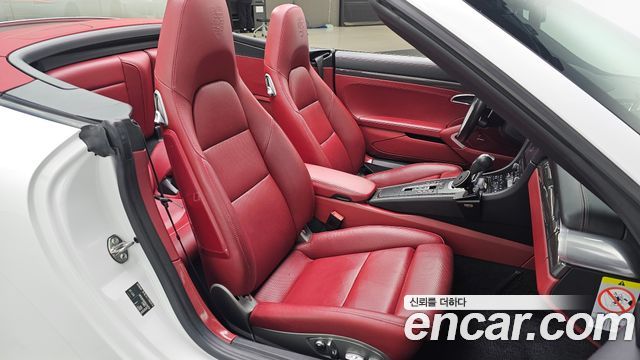 Porsche 911 2017 — photo 22
