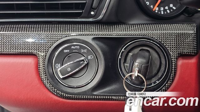 Porsche 911 2017 — photo 25