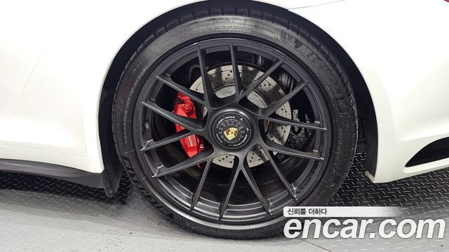 Porsche 911 2017 — photo 7