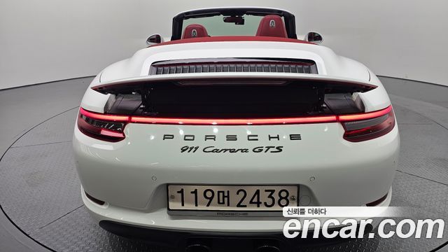 Porsche 911 2017 — photo 28