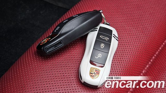Porsche 911 2017 — photo 30