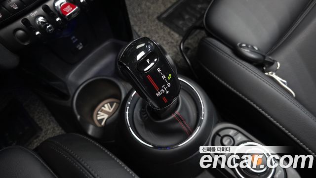 Mini Cooper 2021 — photo 12