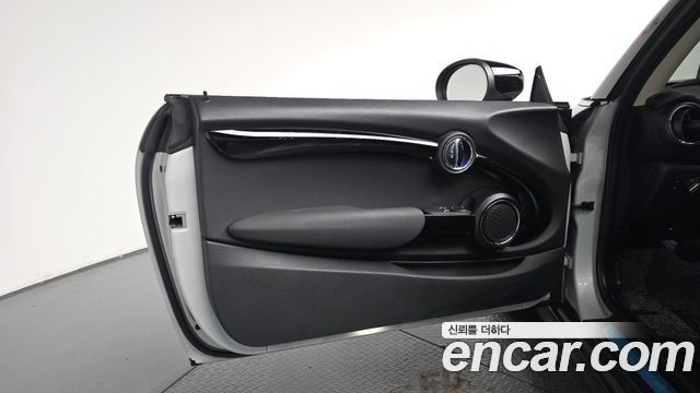 Mini Cooper 2021 — photo 15