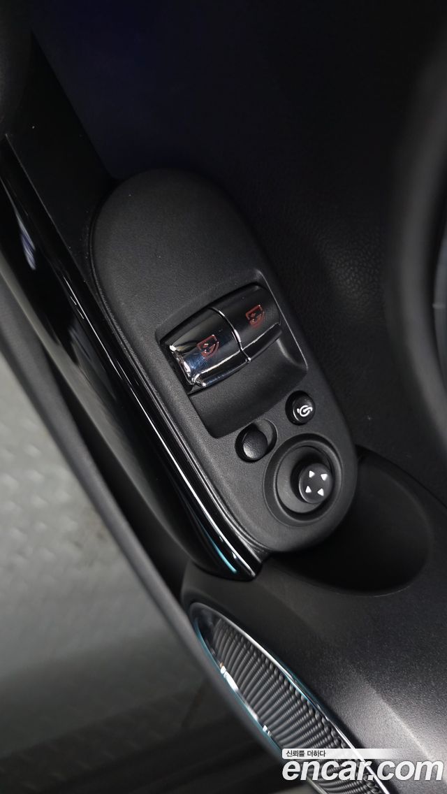 Mini Cooper 2021 — photo 28