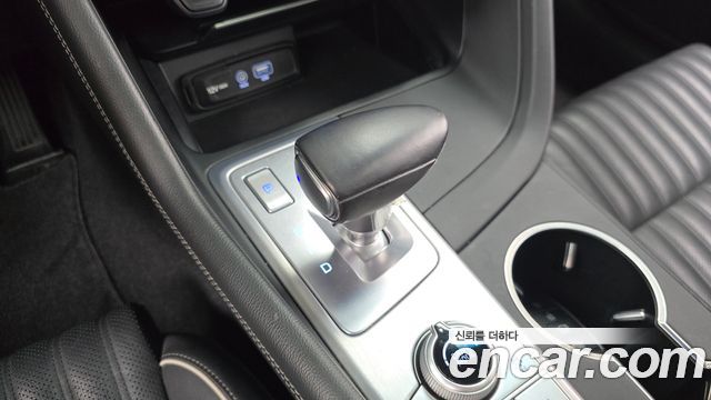 Genesis G70 2018 — photo 9