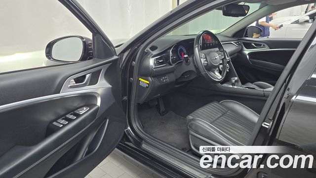Genesis G70 2018 — photo 10