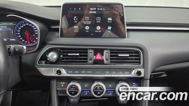 Genesis G70 2018 — photo 13