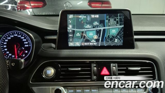 Genesis G70 2018 — photo 14