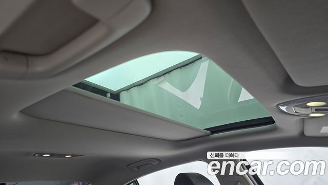 Genesis G70 2018 — photo 17
