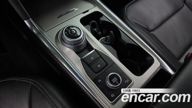 Ford Explorer 2021 — photo 12