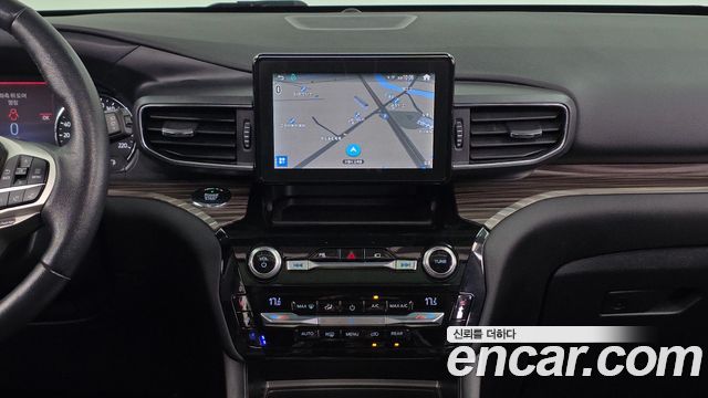 Ford Explorer 2021 — photo 20