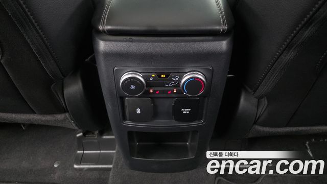 Ford Explorer 2021 — photo 25