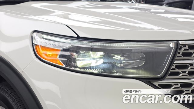 Ford Explorer 2021 — photo 8