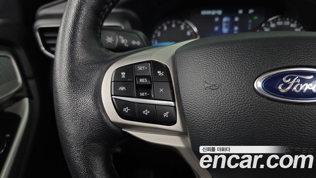 Ford Explorer 2021 — photo 16