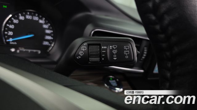 Ford Explorer 2021 — photo 29