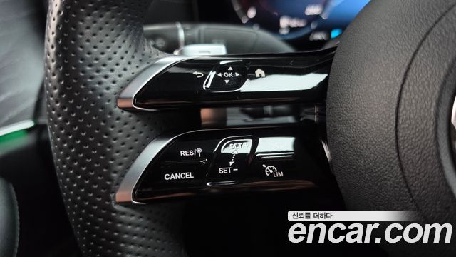 Mercedes-Benz E-Class 2022 — photo 23