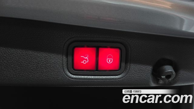 Mercedes-Benz E-Class 2022 — photo 25