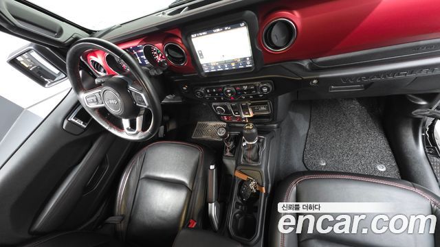 Jeep Wrangler 2022 — photo 10
