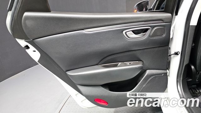 Renault Korea SM6 2017 — photo 15