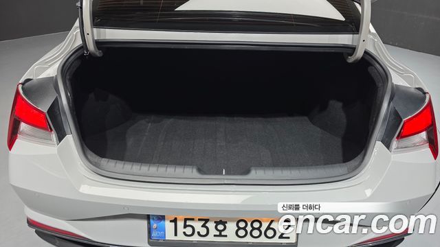 Hyundai AVANTE 2021 — photo 20