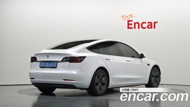 Tesla Model 3 2022 — photo 2