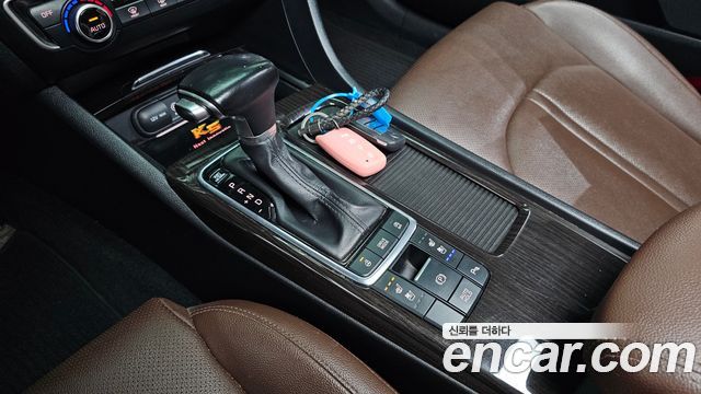 Kia K5 2016 — photo 9